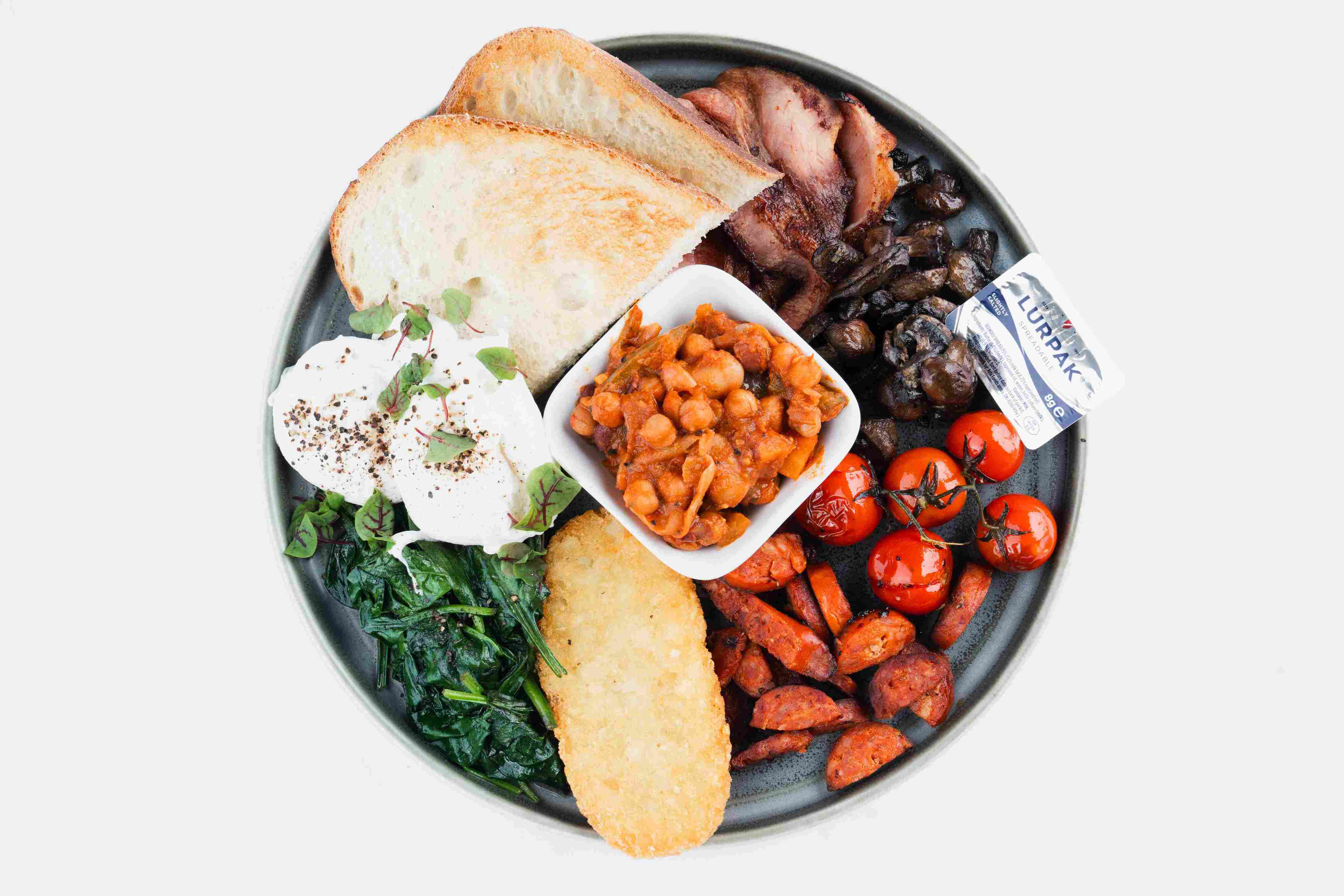 Full breakfast spread at Cafe Momo